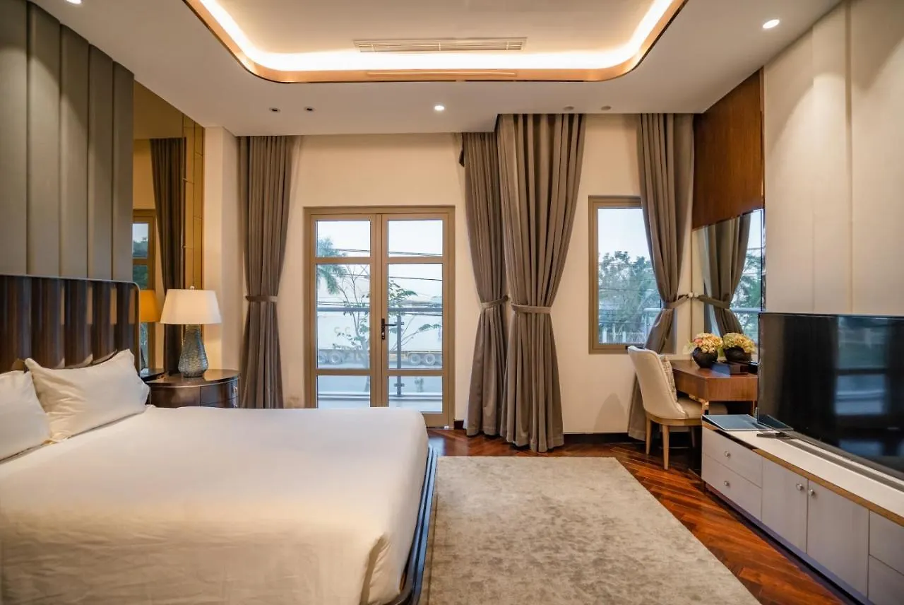 Regal Palace Villa Danang